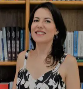 Luciana da Veiga Oliveira